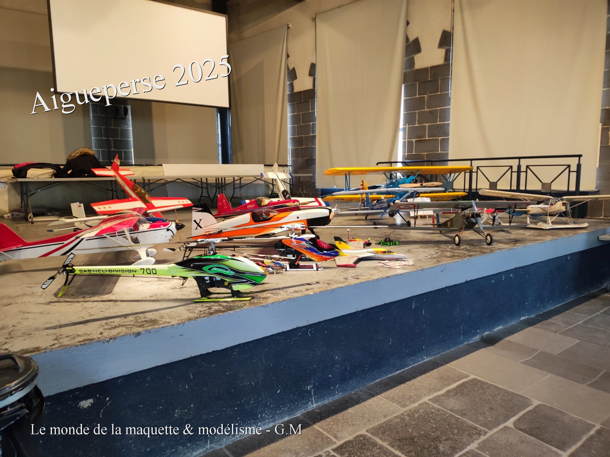 Stand_avions.jpg